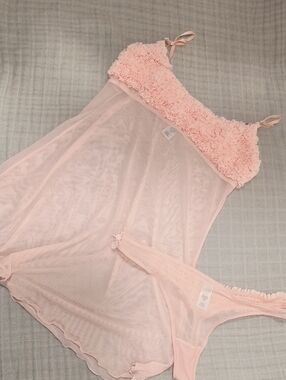 La SENZA Pale Pink Sheer Babydoll Chemise with Matching Thong